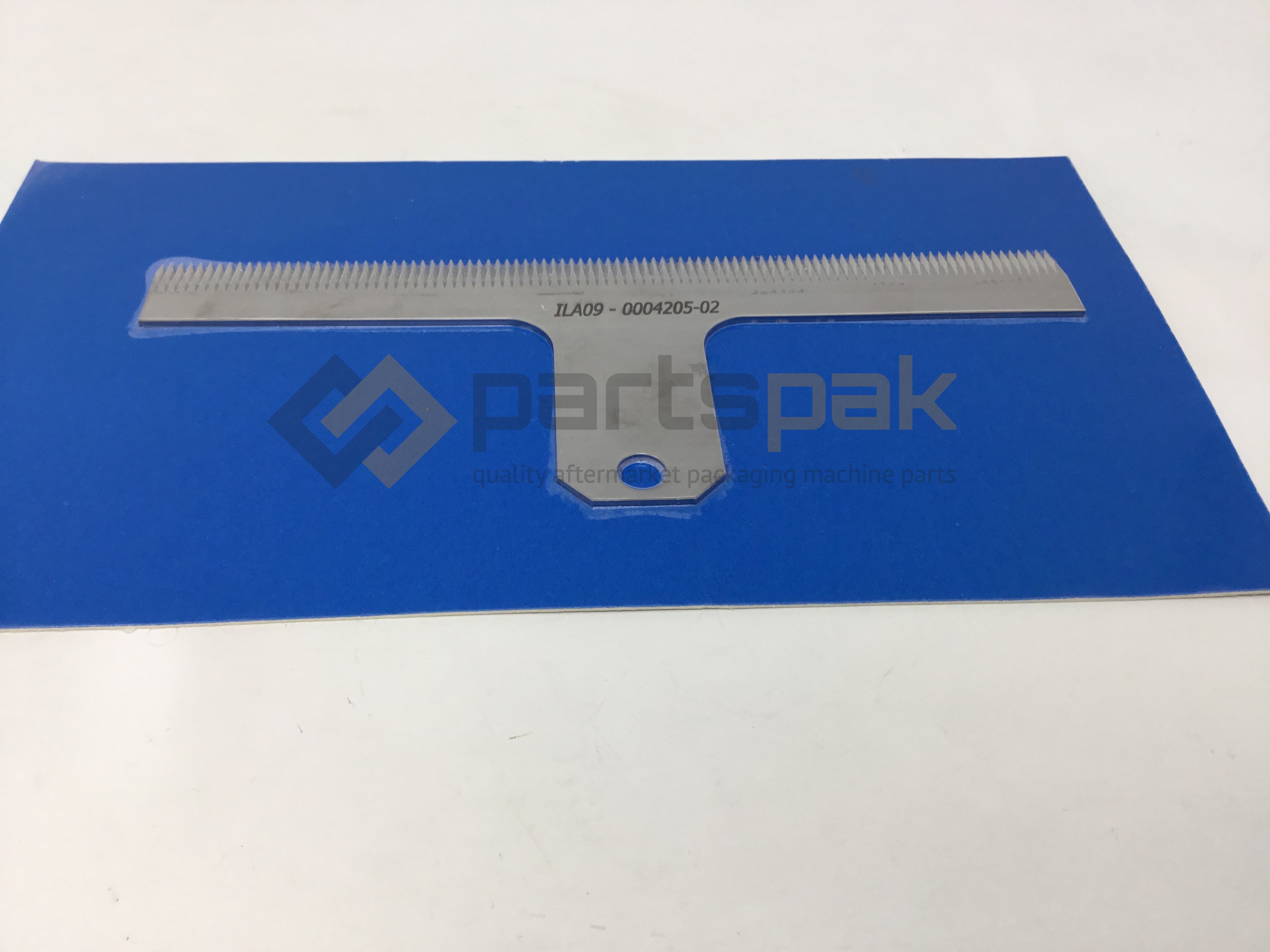 Knife, Serrated | Compatible with Ilapak® | OEM ref